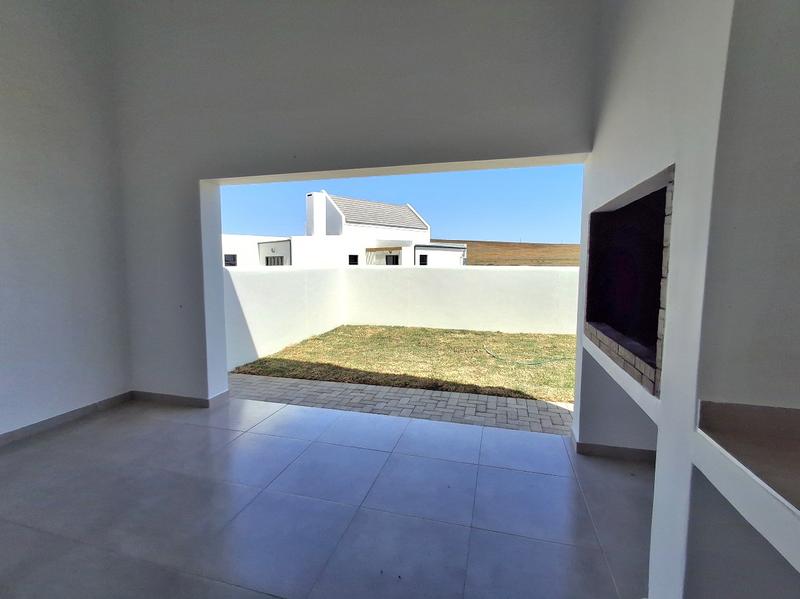 3 Bedroom Property for Sale in Britannia Bay Western Cape